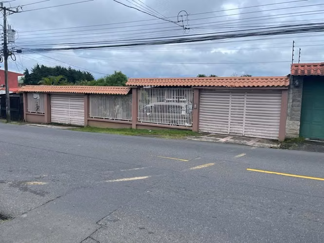 L190 Property in San Rafael de Montes de Oca