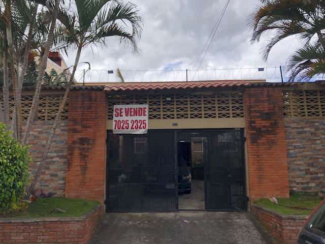 Casa en venta en Urbanización Montelimar, Calles Blancos