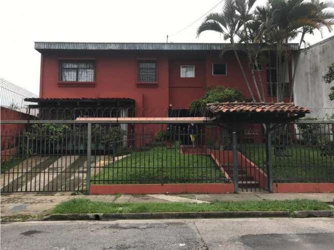 Edificio de aptos para la venta en Montelimar, en Guadalupe. - Imagen 1