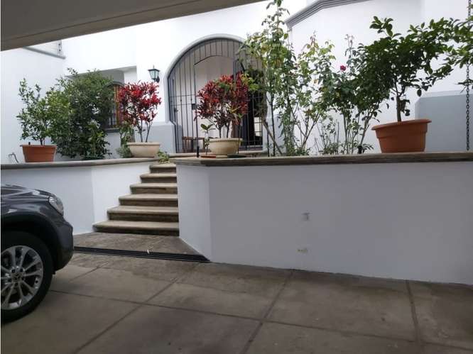 Casa en venta en Guayabos de Curridabat - Imagen 14