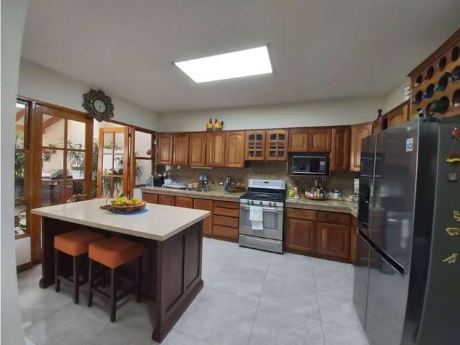 Casa en venta en Guayabos de Curridabat - Imagen 12