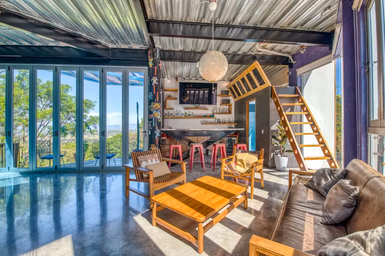 VENTA DE CASA EN BRASIL DE MORA, SANTA ANA. VISTA A LAS MONTAÑAS