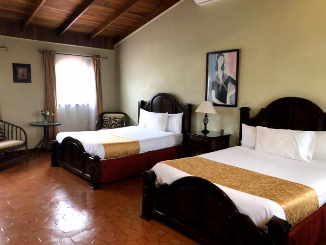Venta Propiedad con 2 Casas en Heredia Belén Ciudad Cariari | Piscina y 1.821 m² - Imagen 18
