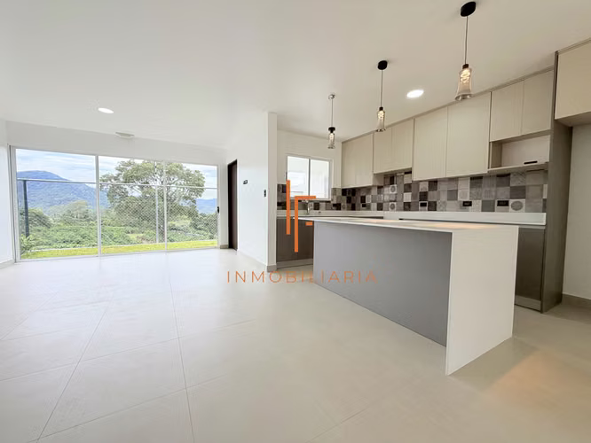 Casa en Condominio con Vista Espectacular y Amenidaes, Tres Ríos
