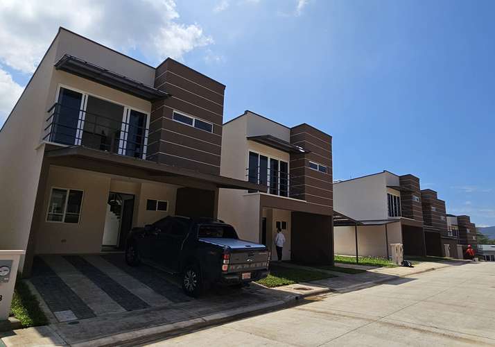 ALQUILER  CASA en Condominio,  Cuidad Colón