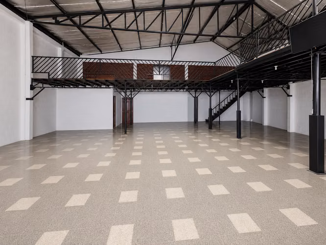 Bodega alquiler San José Uruca.