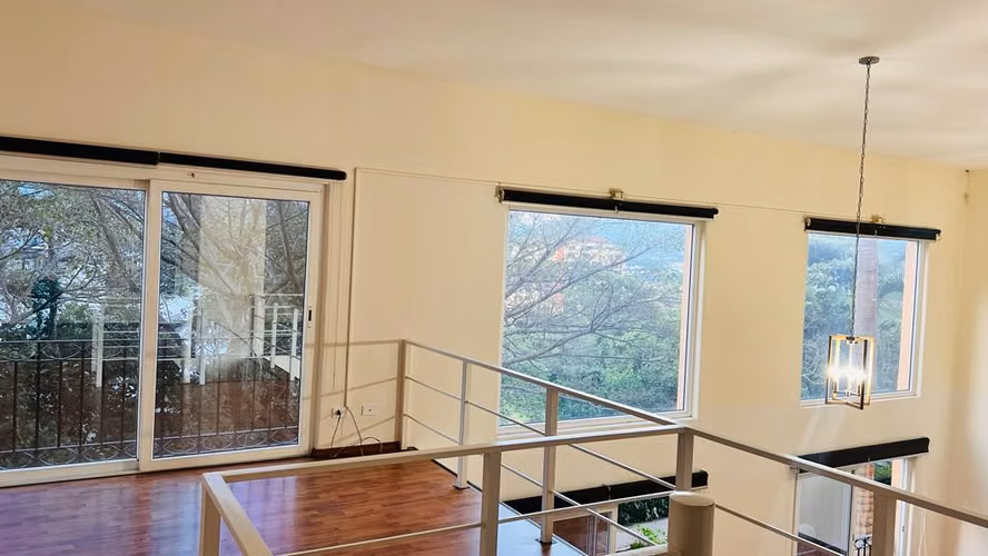 Escazú, jaboncillo Loft recién remodelado con linea blanca. - Imagen 19
