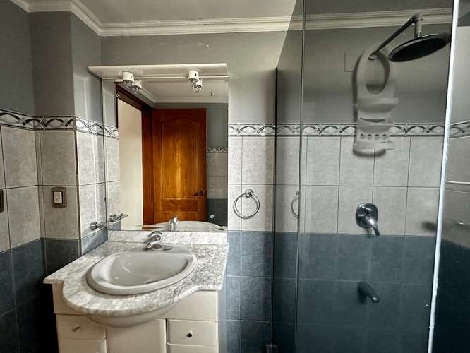 Venta de casa en la Uruca