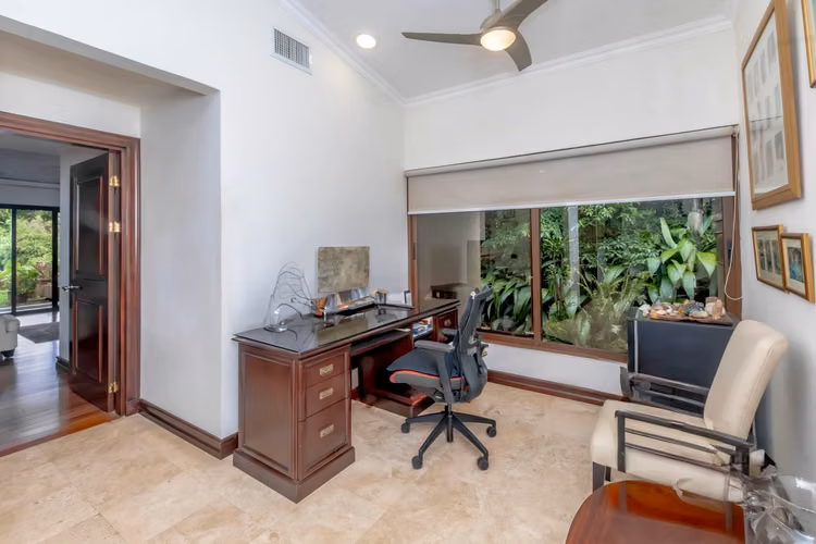 Venta de Casa en Condominio en Ciudad Colon