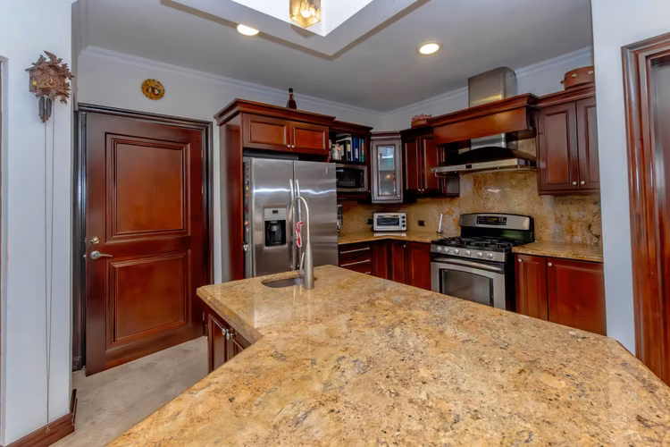 Venta de Casa en Condominio en Ciudad Colon
