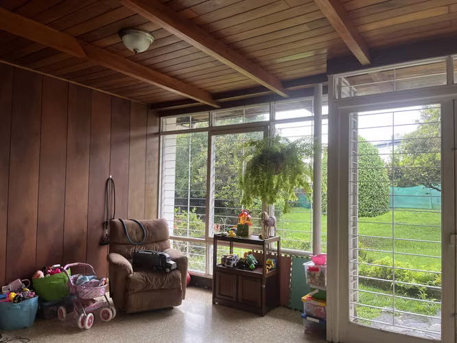 Venta de Terreno con dos casas en Los Yoses - Imagen 4