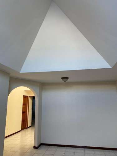Casa en alquiler en residencial Heredia