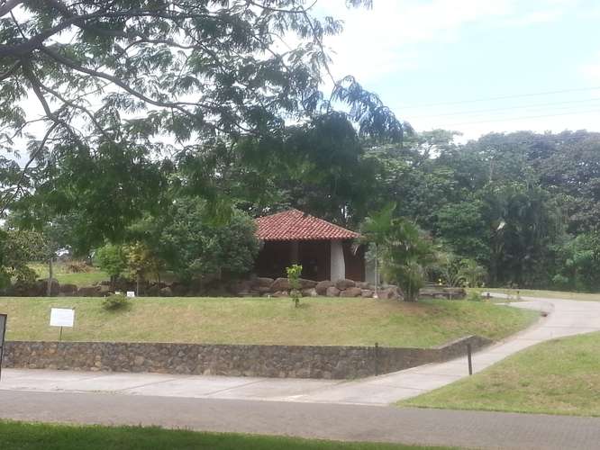 Venta de Lote Estratégico en la Guácima, Quintas El Dorado