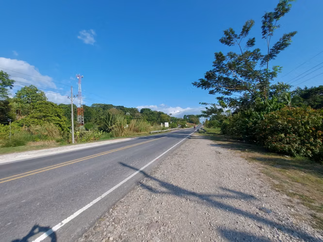 Venta de terreno comercial, servicios o residencial en Ciudad Neily - Imagen 5