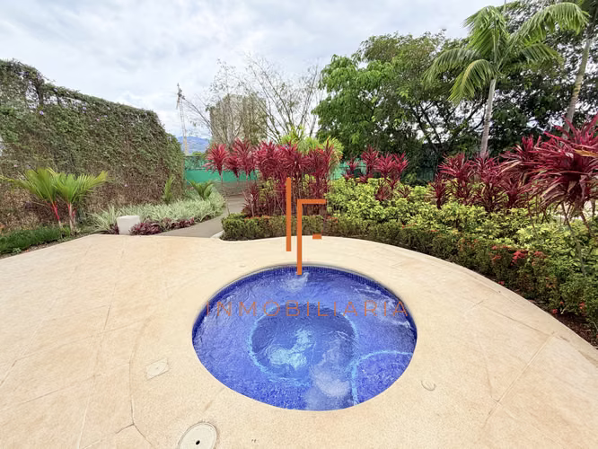 Se Alquila Apartamento de 2 Habitaciones Barreal Heredia