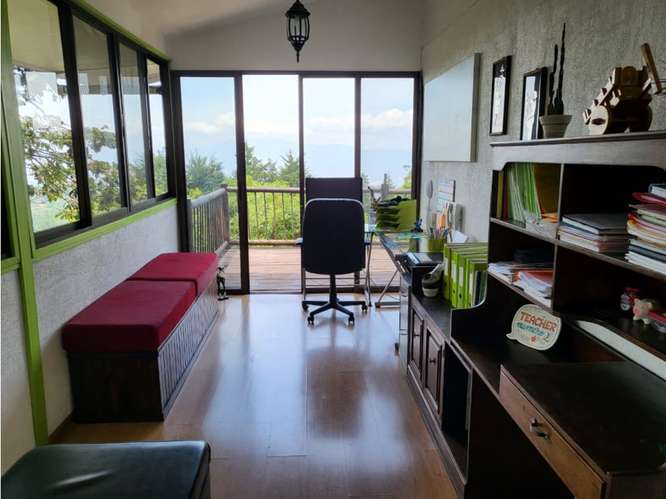 Amplio Terreno con casa en Heredia, Santa Barbara