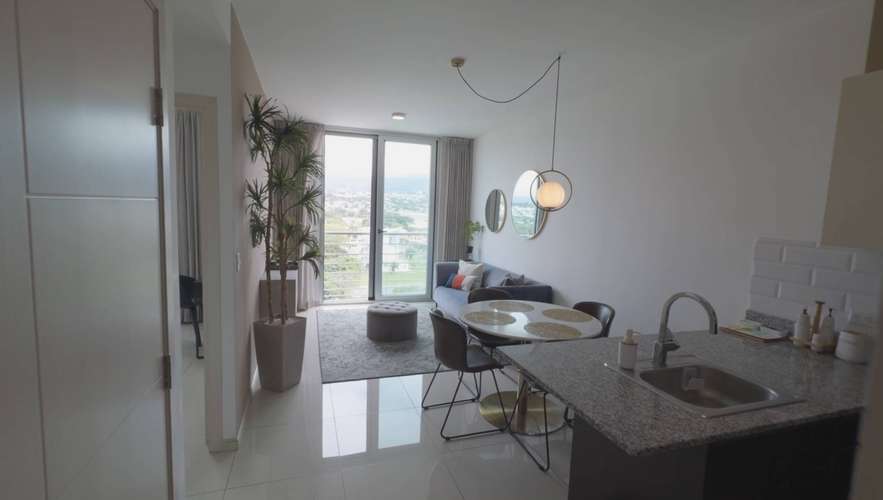 Hermoso apartamento amoblado en condominio vertical en Lagunilla de Heredia