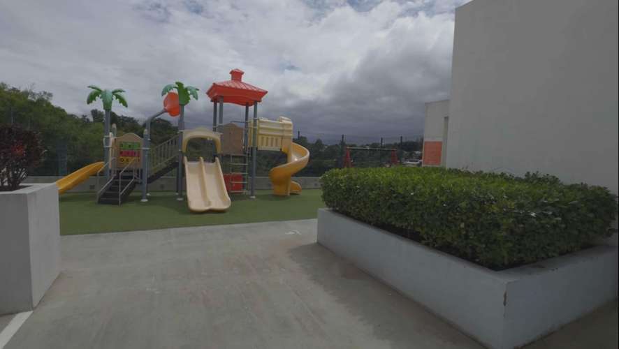 Hermoso apartamento amoblado en condominio vertical en Lagunilla de Heredia