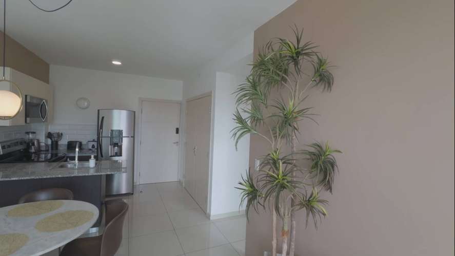Hermoso apartamento amoblado en condominio vertical en Lagunilla de Heredia