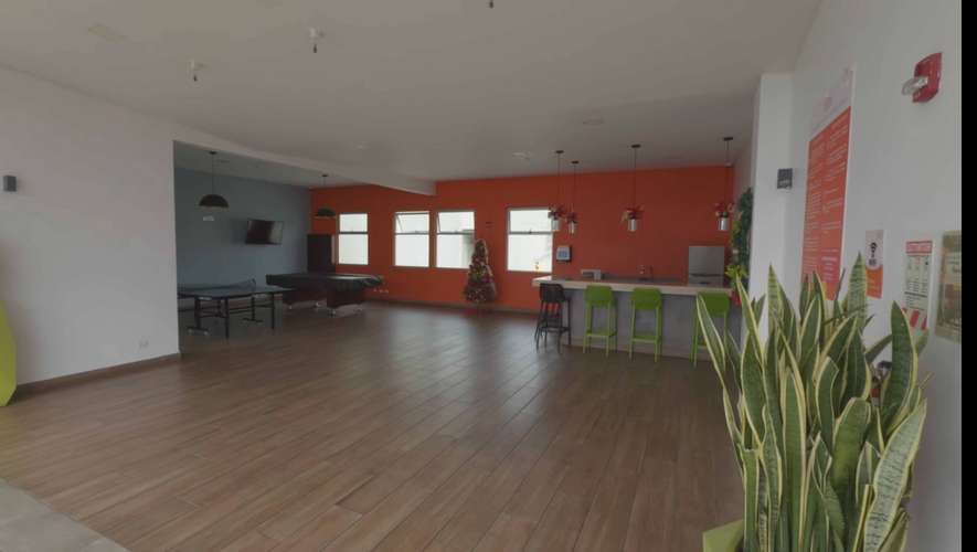 Hermoso apartamento amoblado en condominio vertical en Lagunilla de Heredia