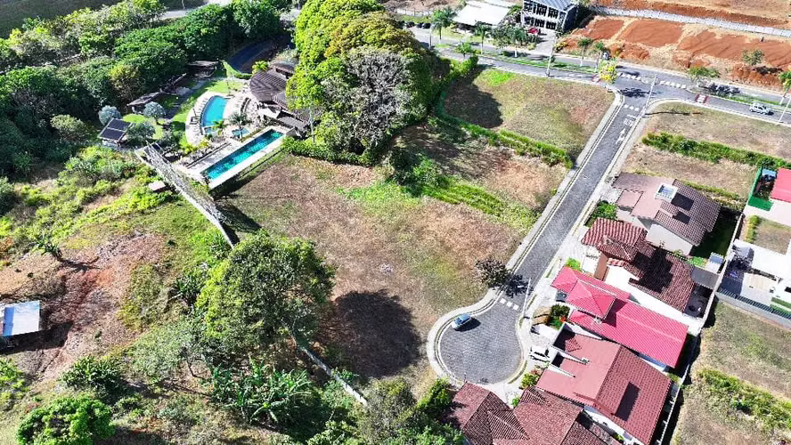 Venta Lote Grecia, para desarrollo multifamiliar, Condominio Montezuma - Imagen 4