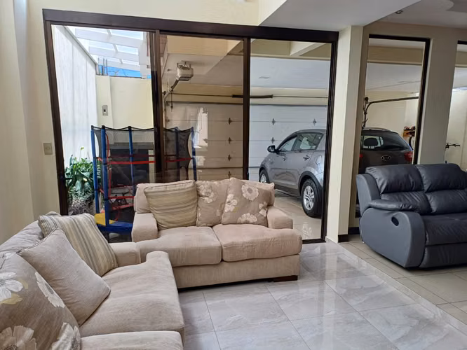 House sale in Vistas de Ayarco Curridabat