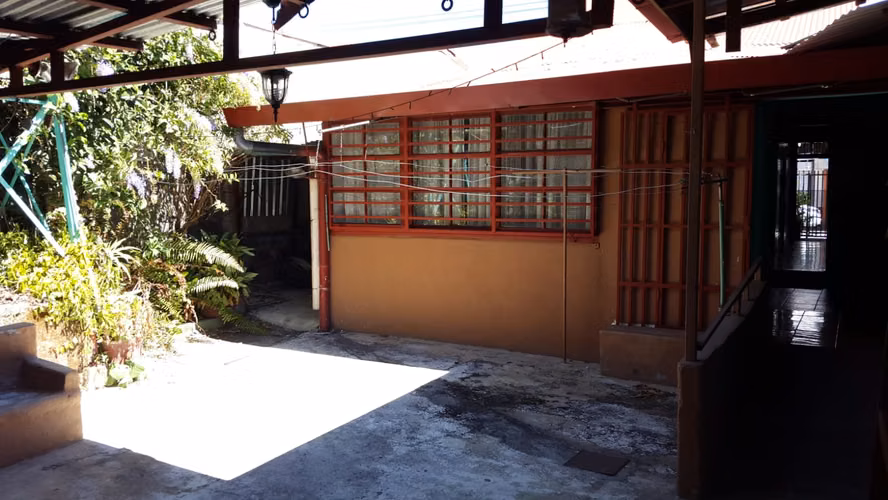 PROPIEDAD EN VENTA - EXCELENTE UBICACION COMERCIAL - ALAJUELA CENTRO