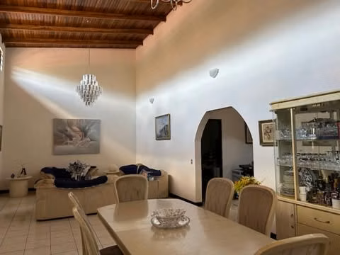 Casa en Lomas de Ayarco, Curridabat en venta /CA-732 NEGOCIABLE