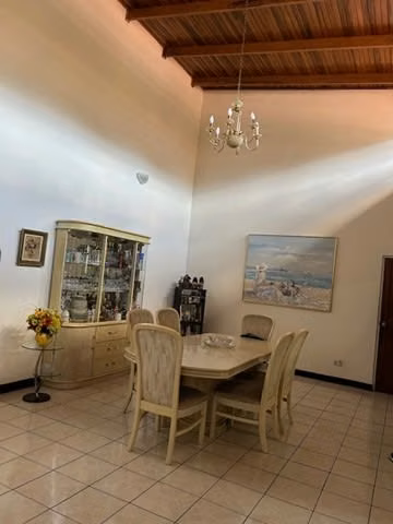 Casa en Lomas de Ayarco, Curridabat en venta /CA-732 NEGOCIABLE