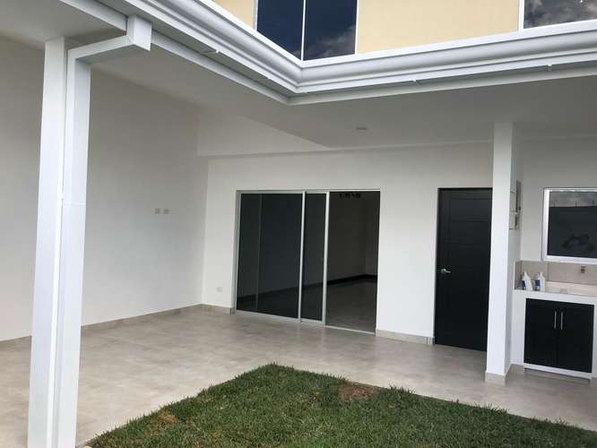 Venta de casa en PREVENTA en Tres Rios