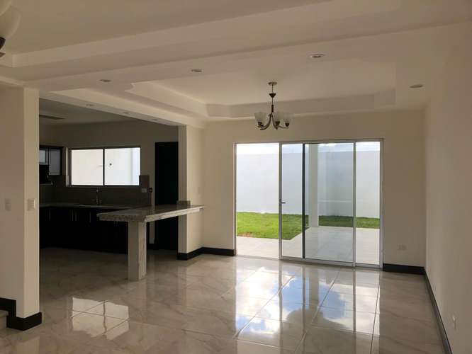 Venta de casa en PREVENTA en Tres Rios