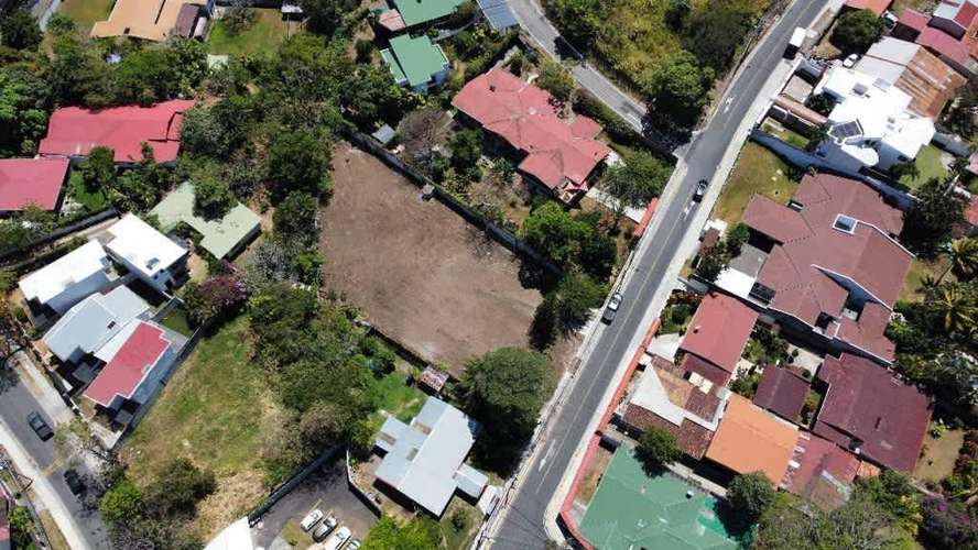 Se vende espectacular lote residencial en San Rafael de Escazu