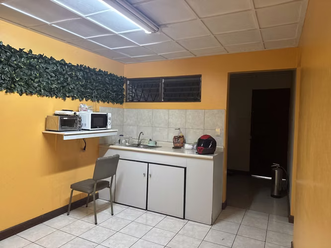 Se alquila Edif. p/oficinas, negocio, centro médico, Curridabat (AD) - Imagen 17