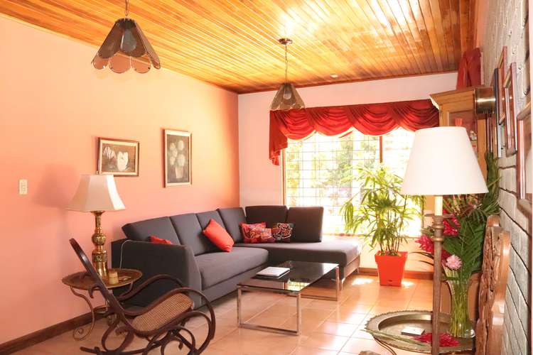 SE VENDE ESPECTACULAR QUINTA LA GARITA - ALAJUELA