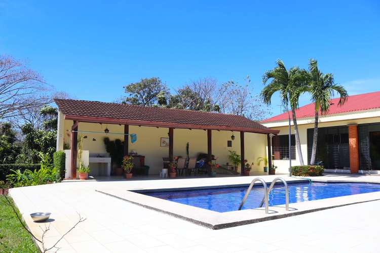 SE VENDE ESPECTACULAR QUINTA LA GARITA - ALAJUELA