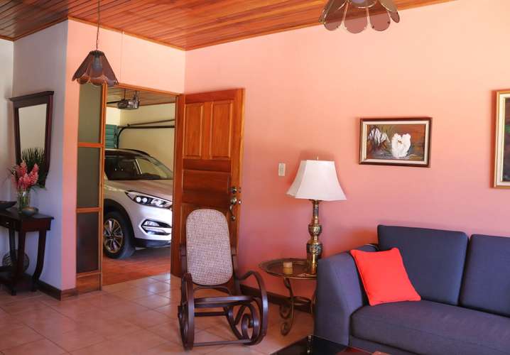 SE VENDE ESPECTACULAR QUINTA LA GARITA - ALAJUELA