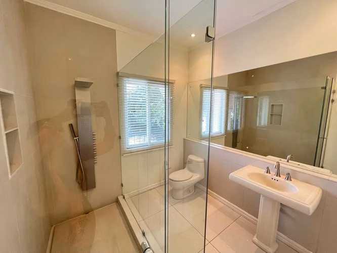 APARTAMENTO EN VENTA / ALQUILER EN EXCLUSIVO CONDOMINIO EN ESCAZU - Imagen 8