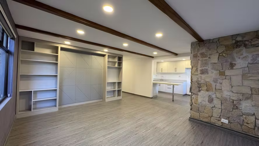 Venta Complejo Residencial | 3 Apartamentos | Santa Ana