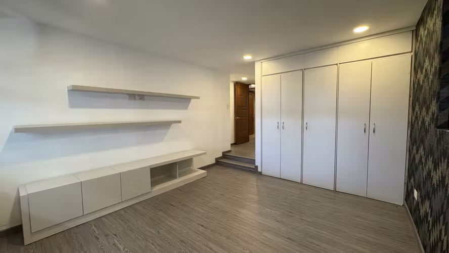 Venta Complejo Residencial | 3 Apartamentos | Santa Ana