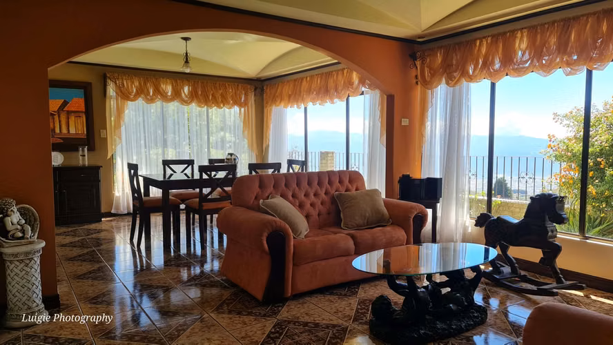 CASA DE UNA PLANTA AMPLIA, LLANO GRANDE DE CARTAGO