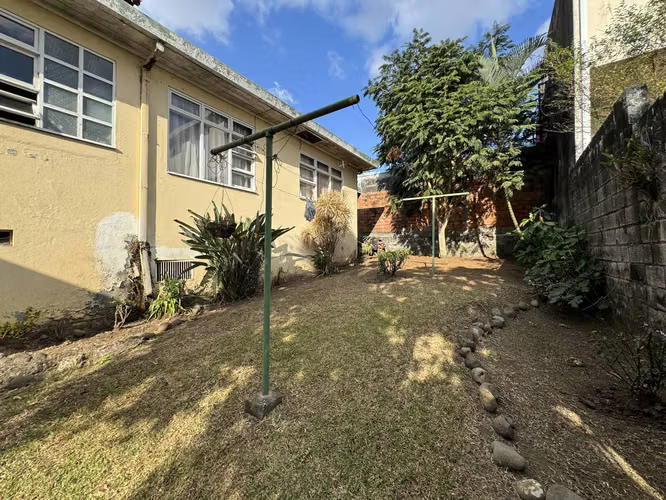 Venta casa 1 planta en Barrio Francisco Peralta San José