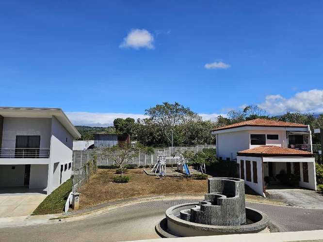 Vendo lote plano en Condominio Santa Emilia en La Ceiba de Alajuela - Imagen 3