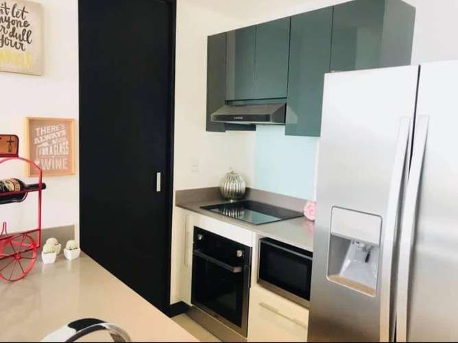 Se alquila apartamento amueblado en Nunciatura