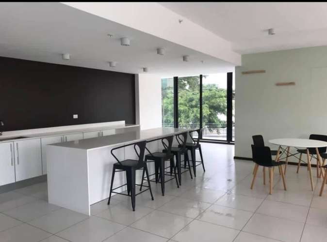Se alquila apartamento amueblado en Nunciatura