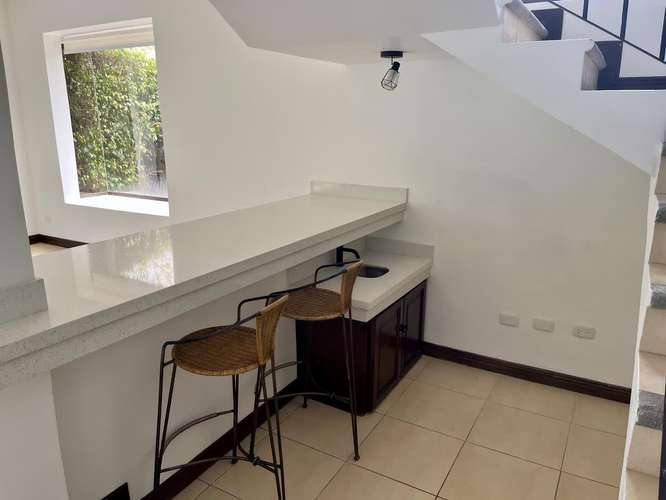 Se Vende Amplia Casa en Condominio Guachipelín