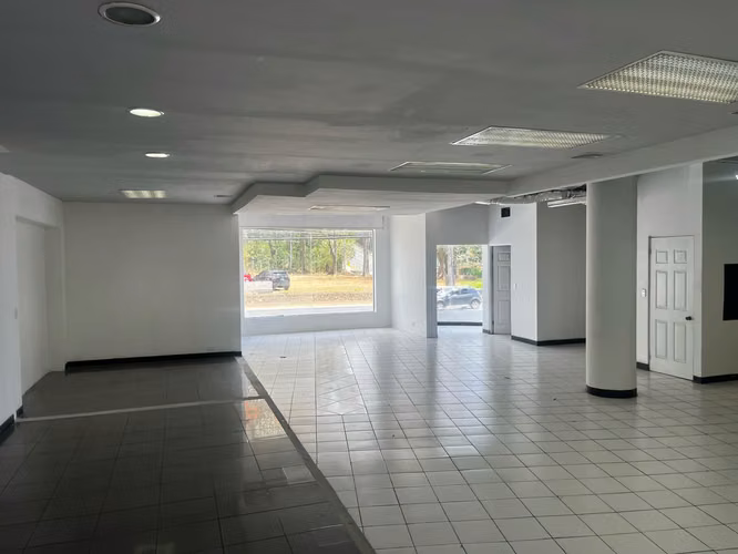 ALQUILER DE LOCALES Y OFICINAS EN CURRIDABAT - Imagen 5