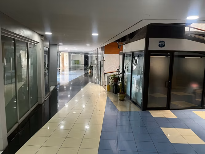 ALQUILER DE LOCALES Y OFICINAS EN CURRIDABAT - Imagen 7