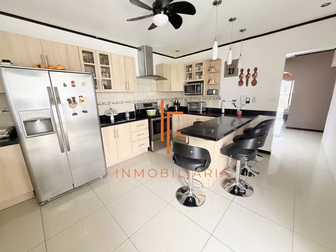 Casa en Condominio cerca de Salida SJ, Cartago
