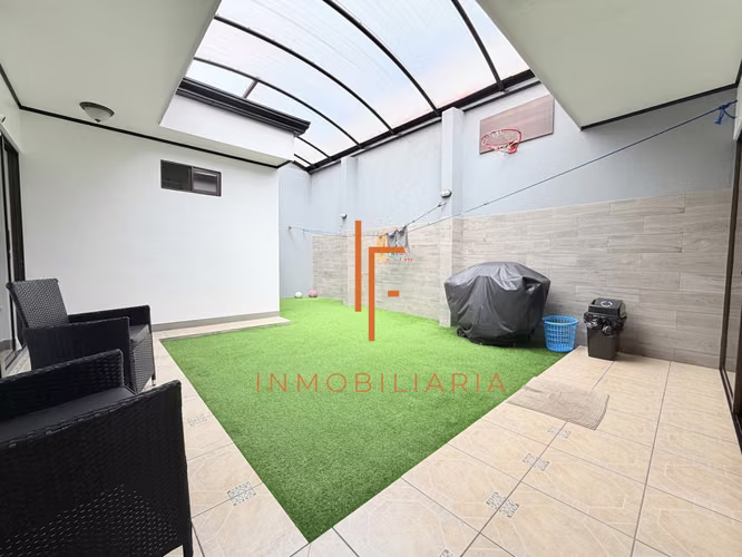 Casa en Condominio cerca de Salida SJ, Cartago