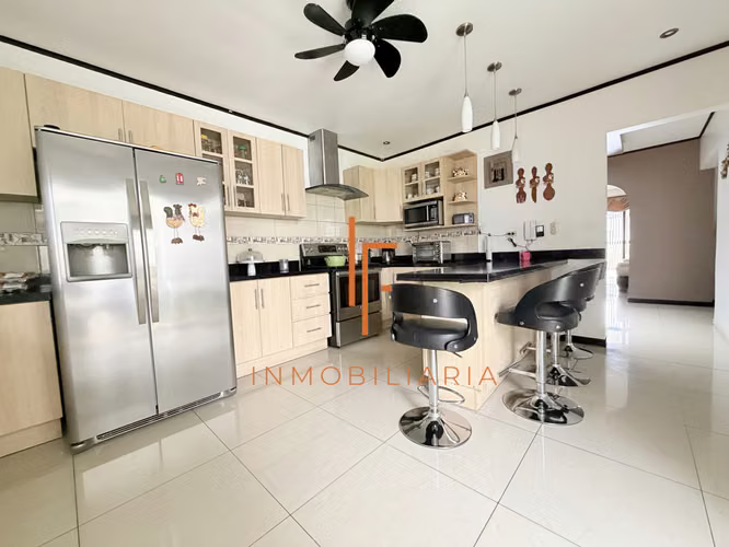 Casa en Condominio cerca de Salida SJ, Cartago
